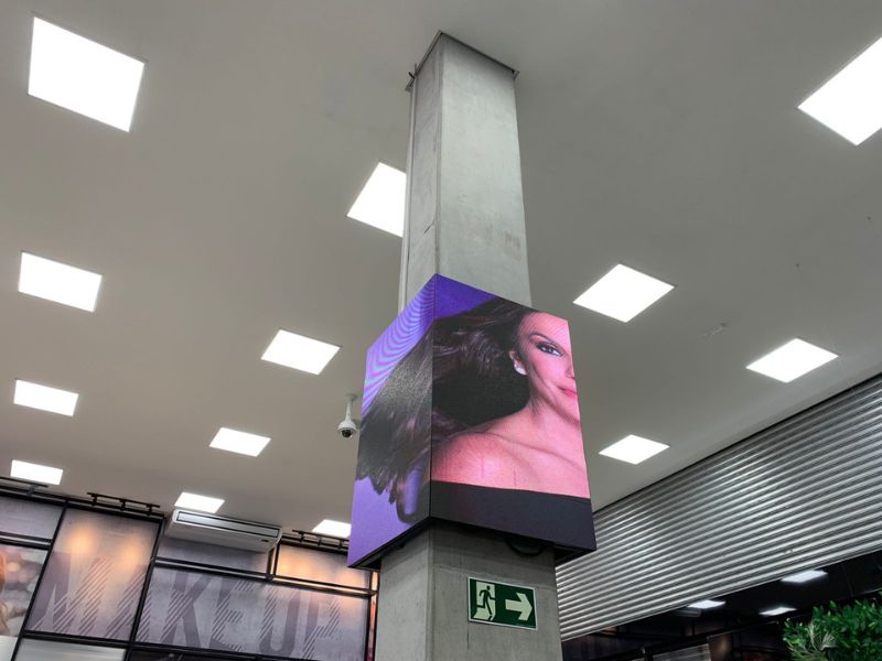  Painel de LED flexível: solução para divulgação publicitária